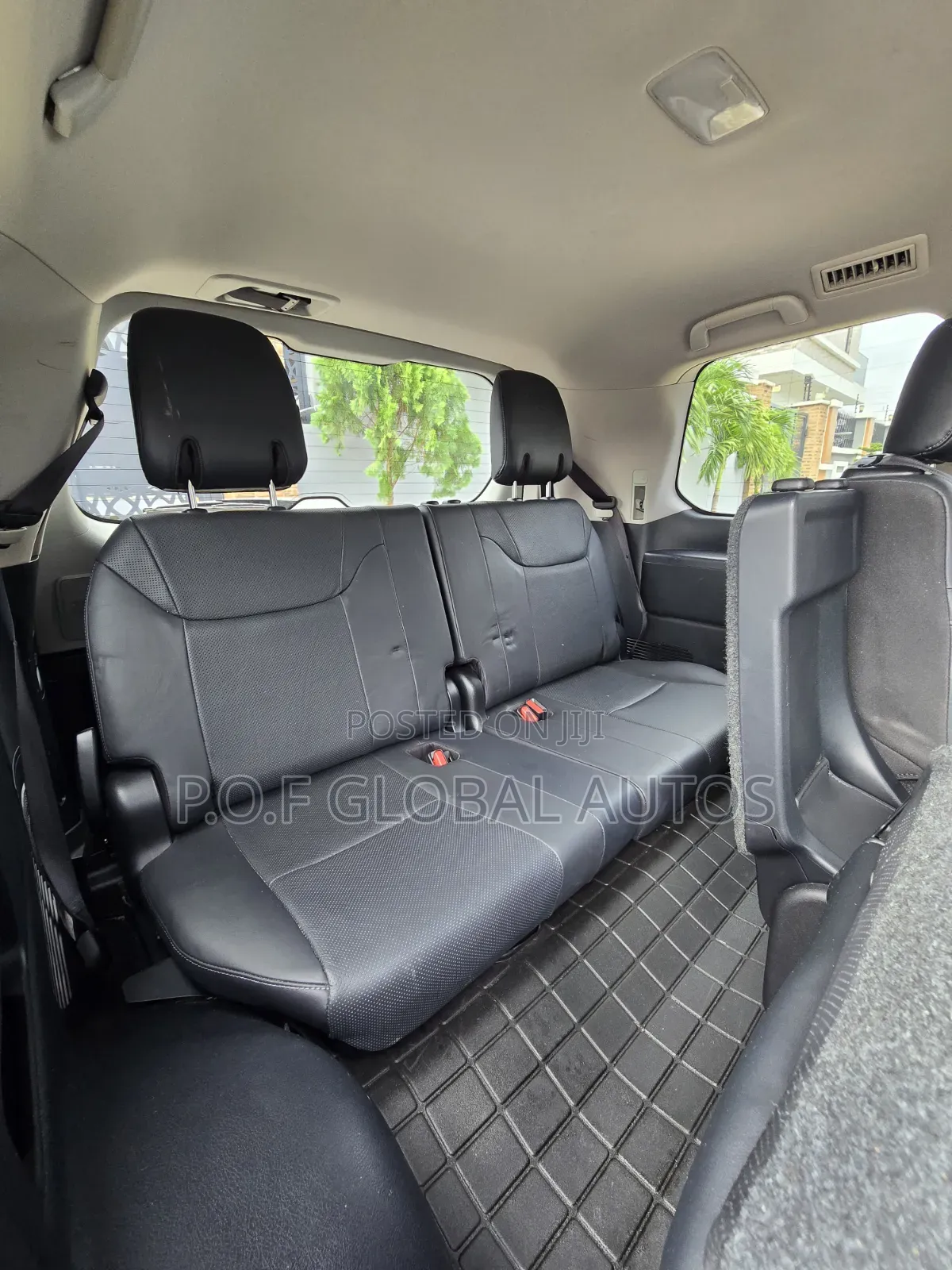 Lexus LX 570 AWD 2016 Gray