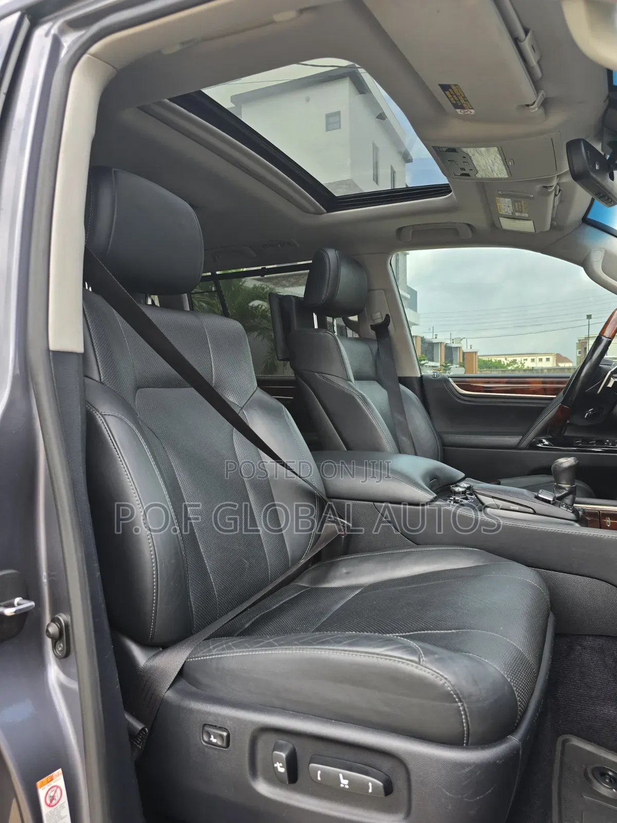 Lexus LX 570 AWD 2016 Gray