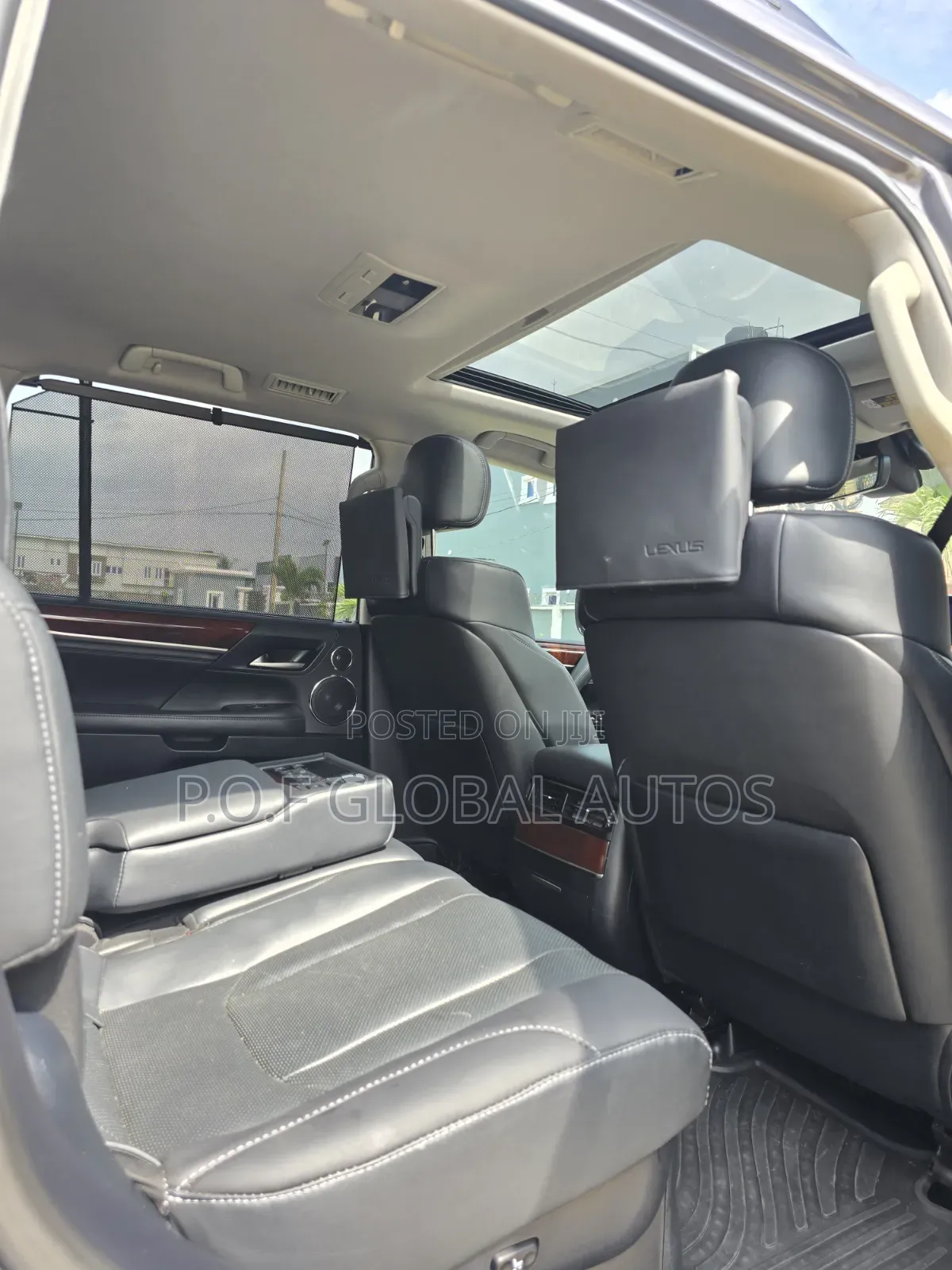Lexus LX 570 AWD 2016 Gray