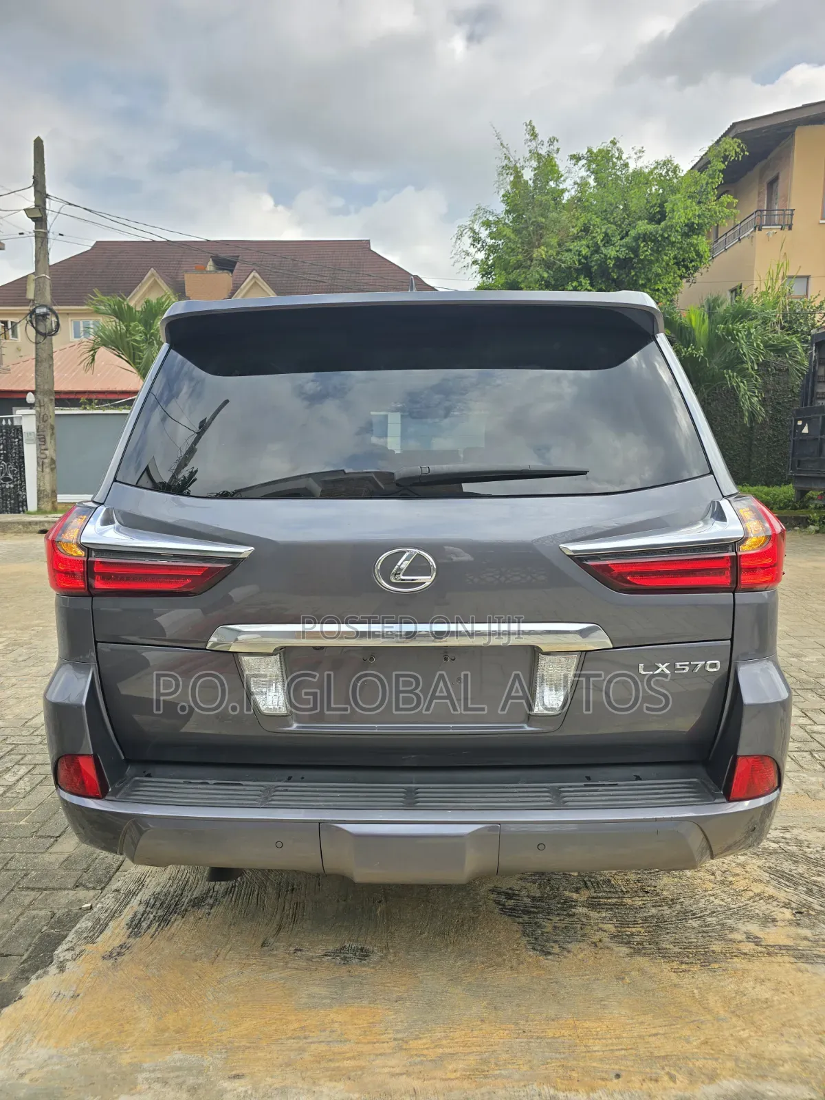 Lexus LX 570 AWD 2016 Gray