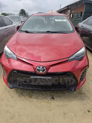 Toyota Corolla SE (1.8L 4cyl 2A) 2018 Red