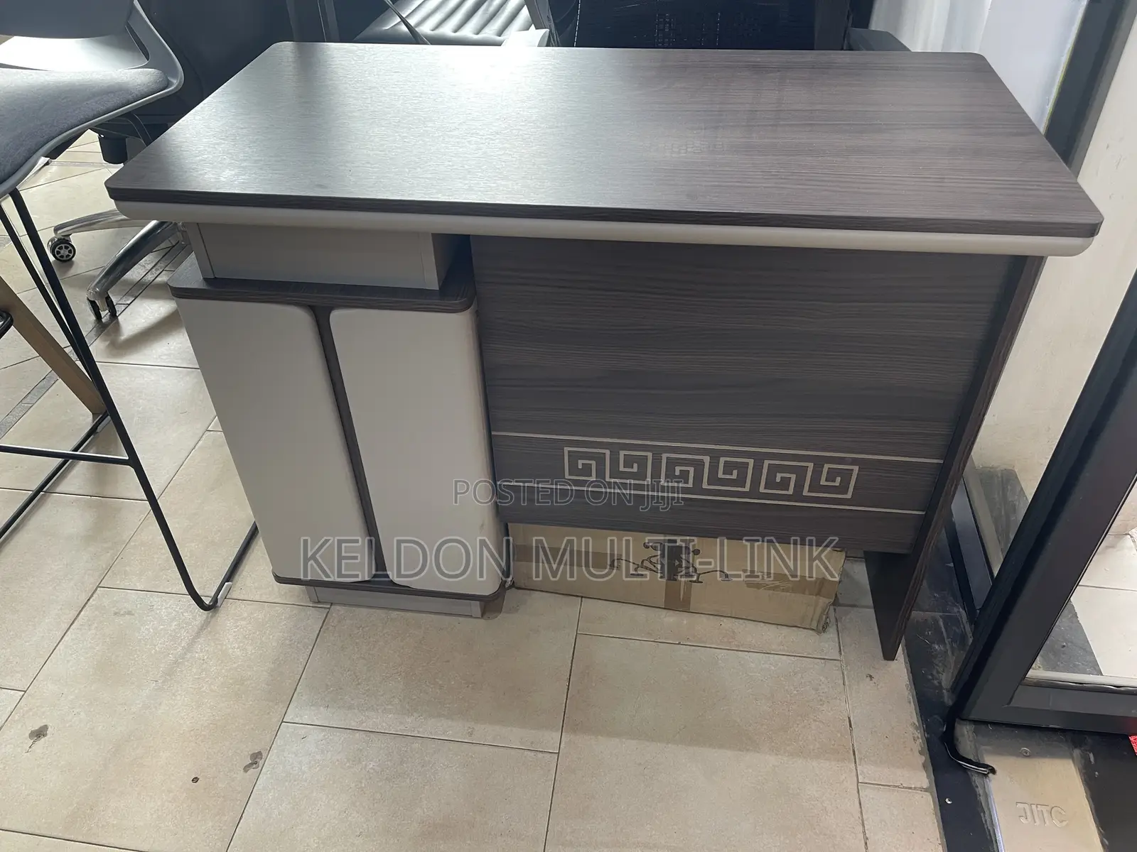 Office Secretary Table With Fixed Drawer