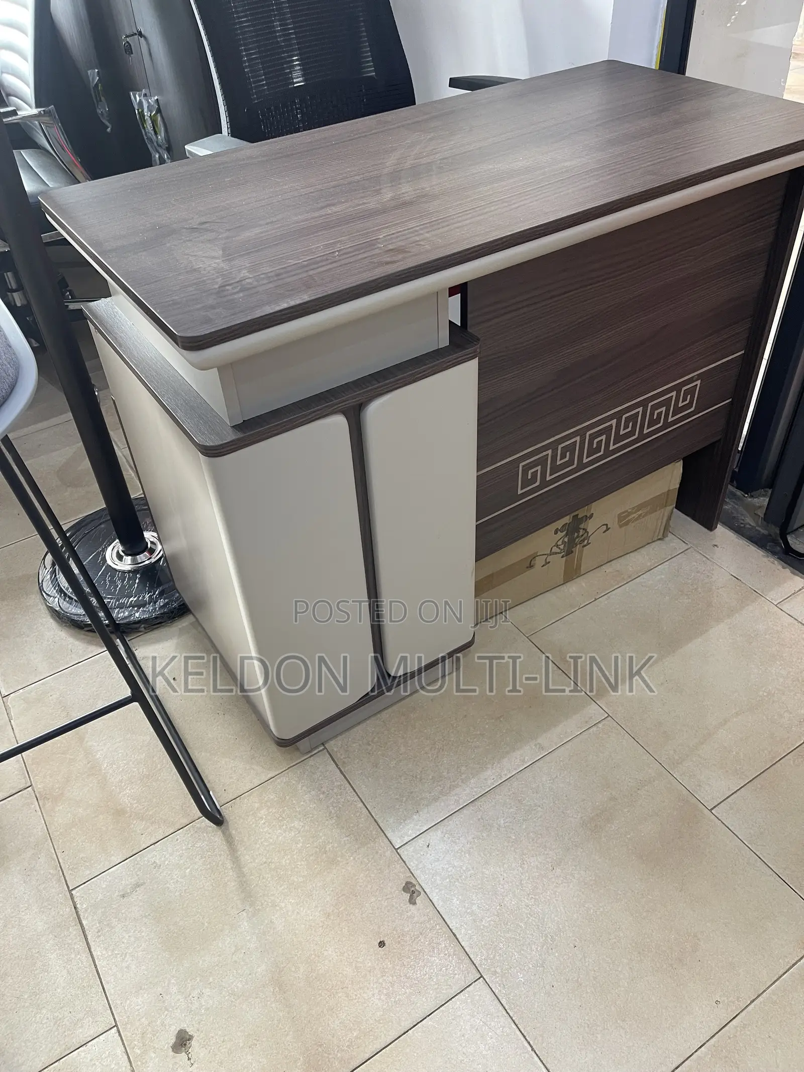 Office Secretary Table With Fixed Drawer