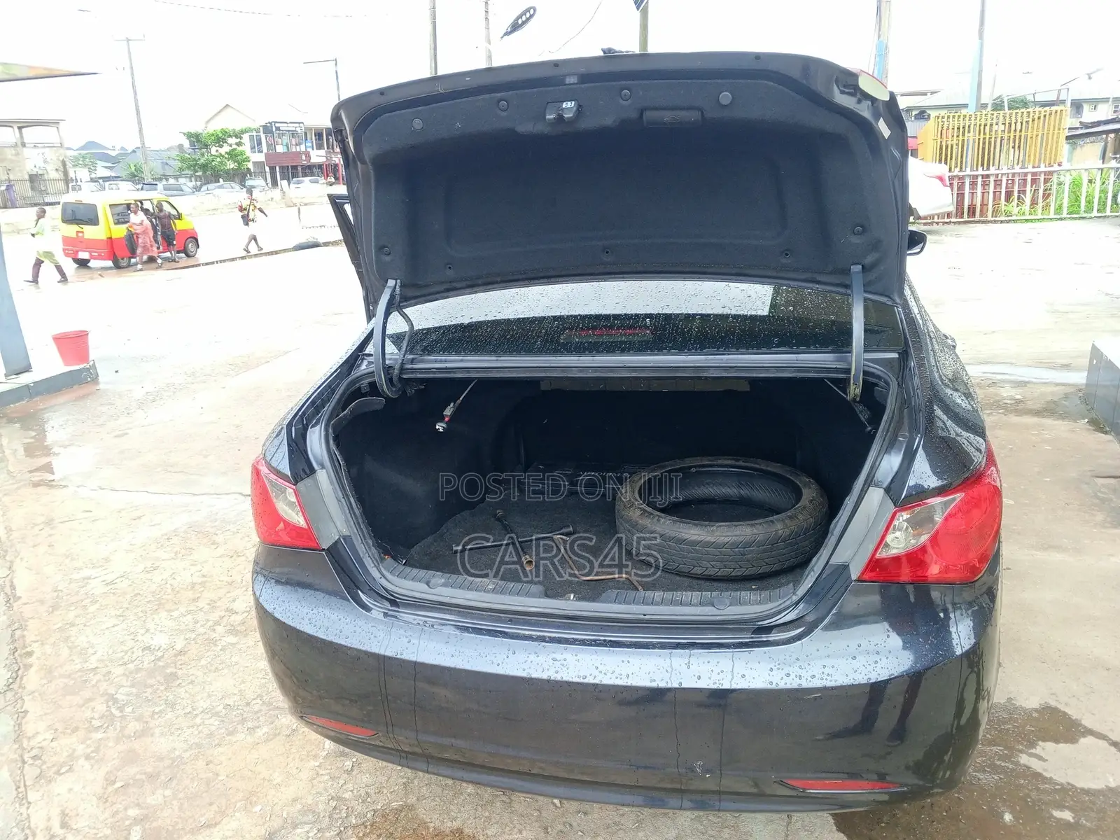 Hyundai Sonata 2011 Gray