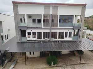 5bdrm Duplex in Guzape Main for rent