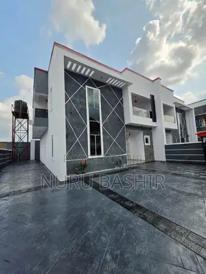 Furnished 3bdrm Duplex in Rayfield Garden, Akobo for sale
