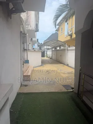 5bdrm Duplex in Idado Estate for rent