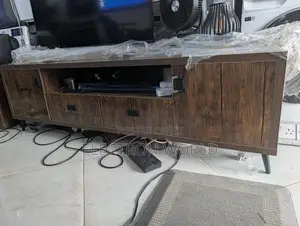 Quality TV Console