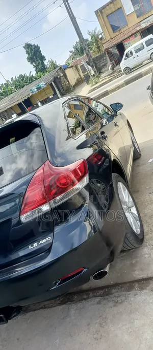 Toyota Venza LE AWD 2013