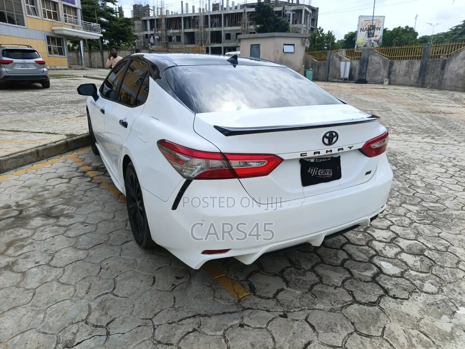 Toyota Camry 2019 White