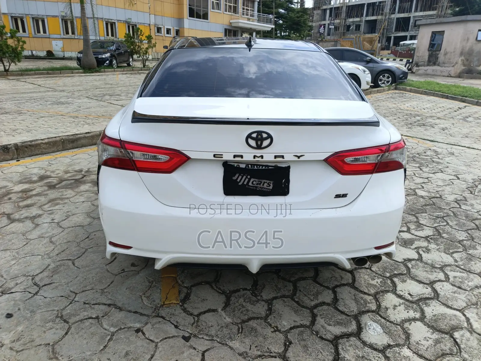 Toyota Camry 2019 White