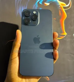 New Apple iPhone 16 Pro Max 256 GB Yellow