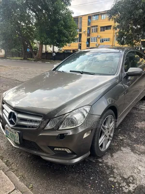 Mercedes-Benz E550 2010 Black