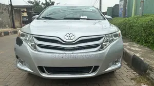 Toyota Venza LE 2013 Silver