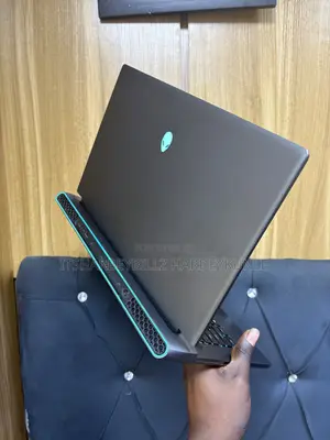Laptop Dell Allenware M15 R5 16GB Intel Core i7 SSD 1T