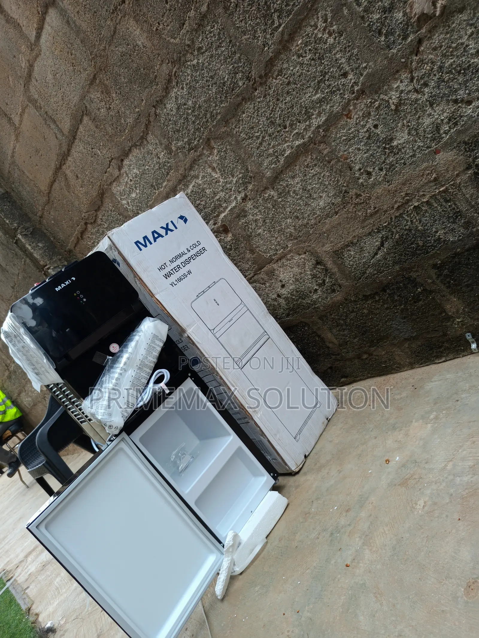 Safety First, Refreshment Always – Maxi 1663s-W With Child Lock