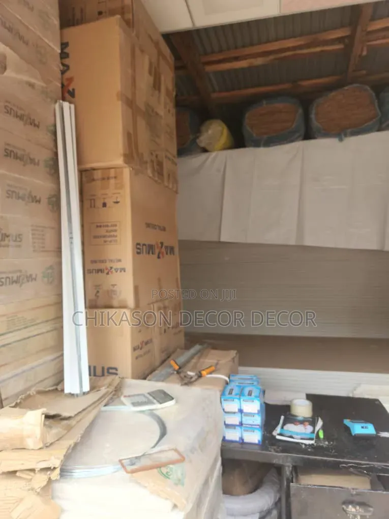 Tapping Screw, Anchor Bolt and Black Screw