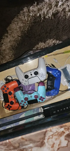 Hack Play Station 4 Slim