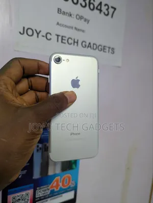 Apple iPhone 7 128 GB White