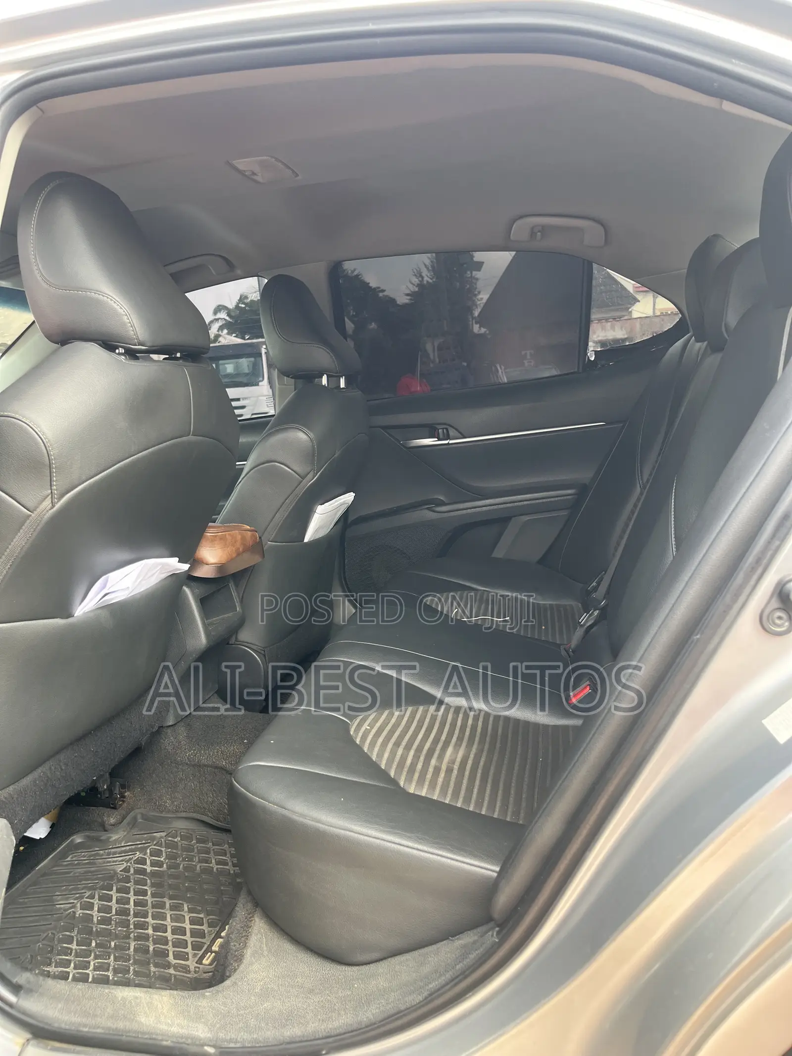 Toyota Camry 2017 Silver