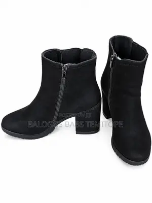 Stylish Black Ankle Boots — Size 42Quality Black Ankle Boots.