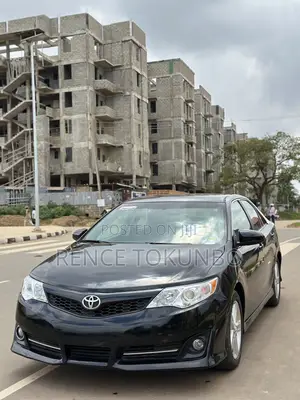 Toyota Camry SE 4dr Sedan (2.5L 4cyl 6A) 2014 Black