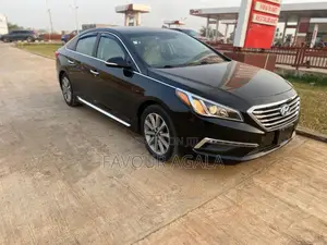 Hyundai Sonata Base Sedan FWD (2.4L 4cyl 6A) 2016 Black