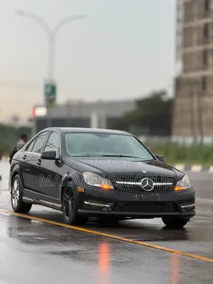 Mercedes-Benz C300 2011 Black