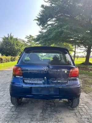 Toyota Yaris 1.3 2005 Blue