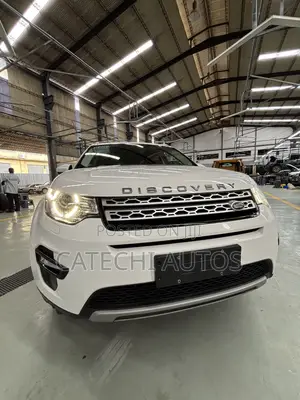 Land Rover Discovery 2015 White