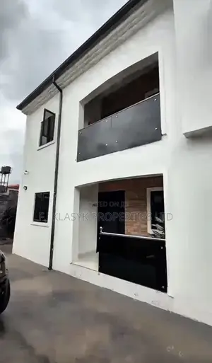 Furnished 18bdrm Apartment in Benin City for sale