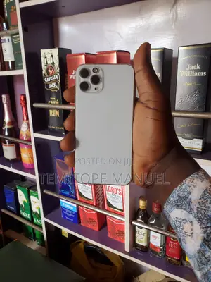Apple iPhone 11 Pro 64 GB Gray