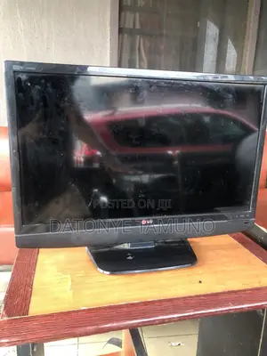 Clean 24" LG Personal TV Monitor Combo (HDMI, USB)