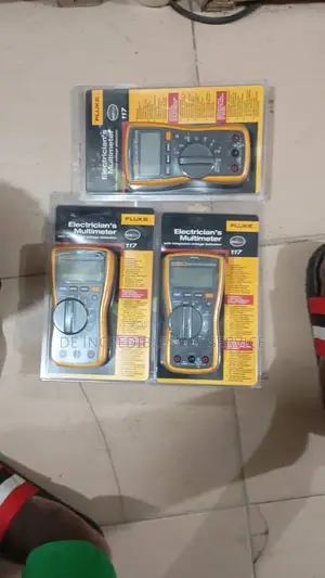 Fluke 117 Electrician MultiMeter