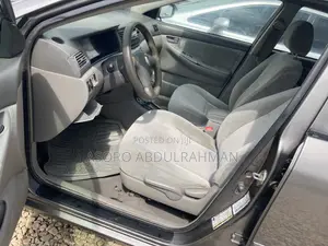 Toyota Corolla 2005 Gray