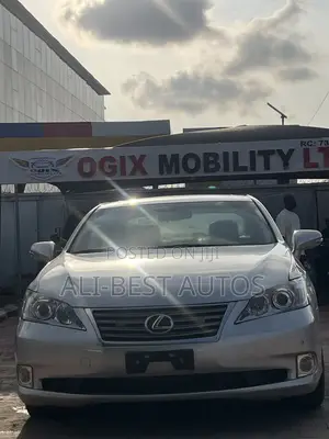 Lexus ES 350 2010 Silver