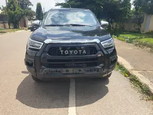 Toyota Hilux 2012 Black