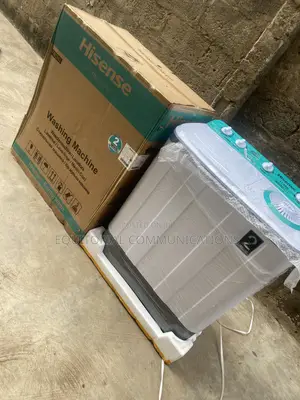 Hisense 11KG Twin Tub Washer – Wash Clothes With Ease