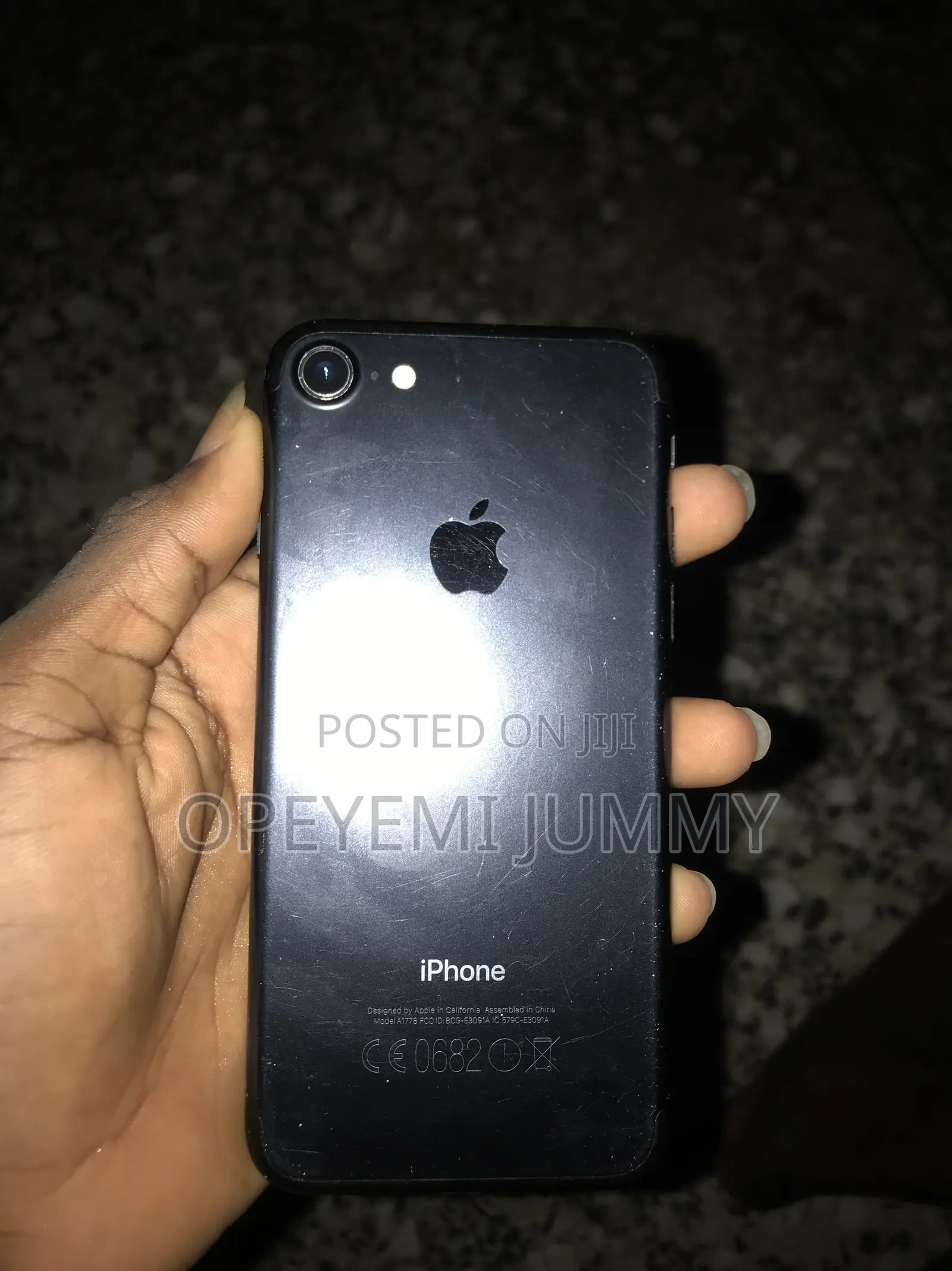Apple iPhone 7 32 GB Black