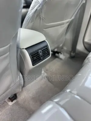 Toyota Camry XLE 4dr Sedan (3.5L 6cyl 6A) 2014 White