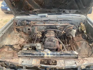 Nissan Pick-Up 2004 Gray
