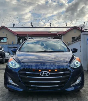 Hyundai Elantra Limited 4dr Sedan (1.8L 4cyl 6A) 2014 Blue