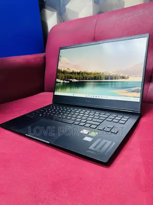 Laptop HP Omen 16 16GB AMD Ryzen 9 SSD 512GB
