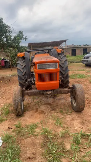 Fiat Tractor 640