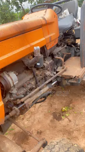 Fiat Tractor 640