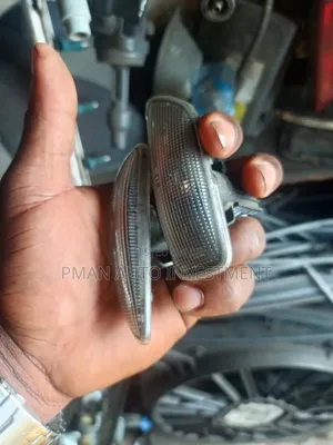 Volvo XC90/S60 Fender Pointer