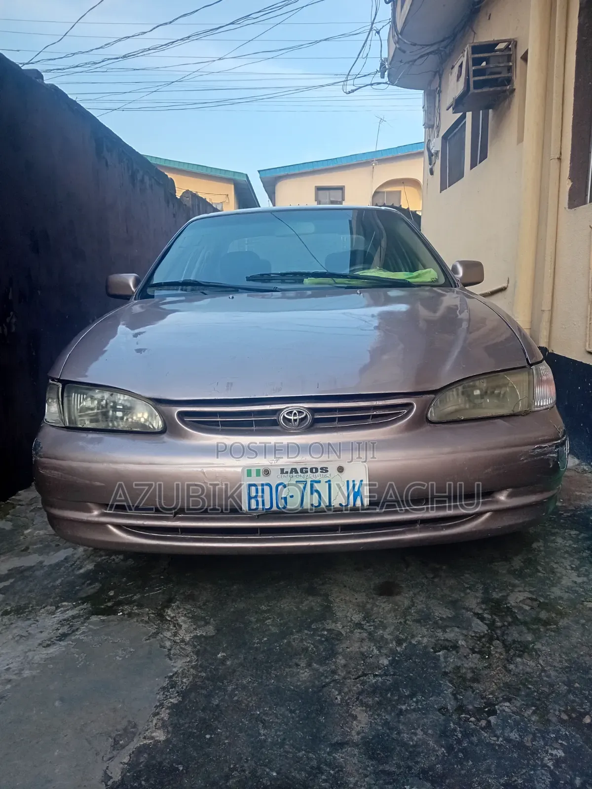 Toyota Corolla 2000 Beige