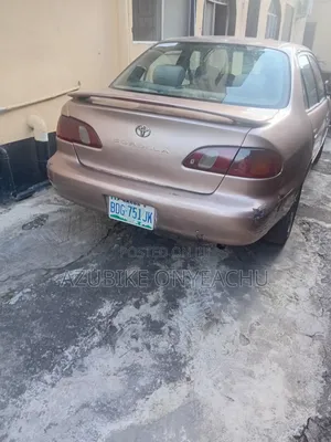 Toyota Corolla 2000 Beige