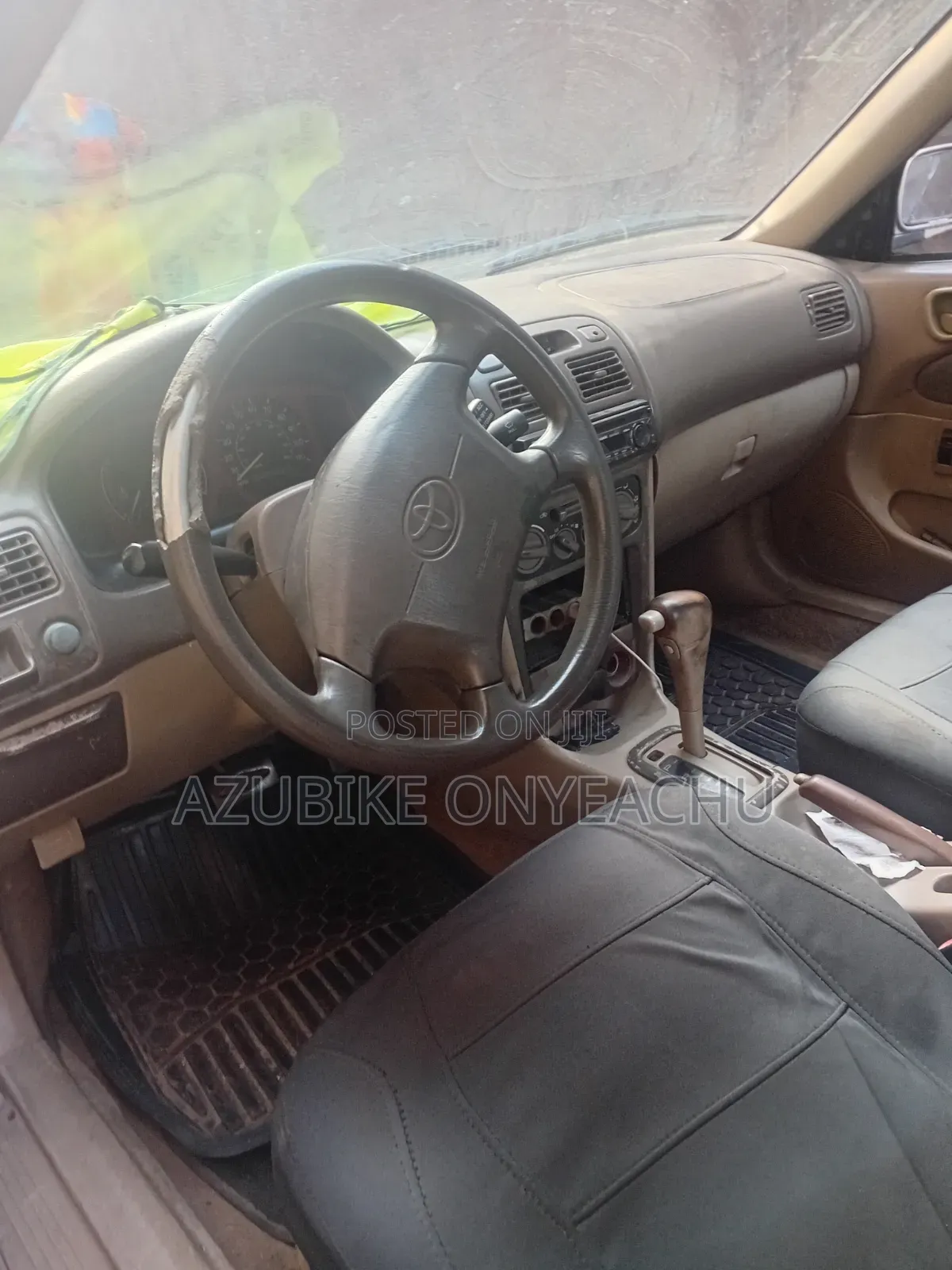 Toyota Corolla 2000 Beige