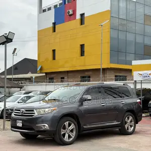 Toyota Highlander 2013 Gray